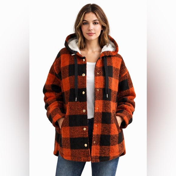 Forever 21 Jackets & Blazers - Forever 21 Plaid Hooded Sherpa Lined Shacket Jacket Cozy Cabin Core Size Medium